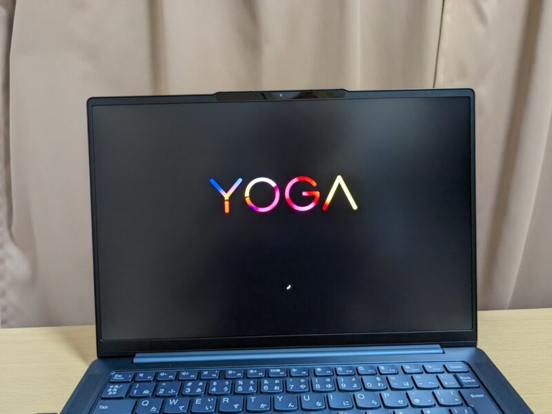 『Lenovo Yoga Pro 7i Gen 8 タイダルティール』を初起動してみた