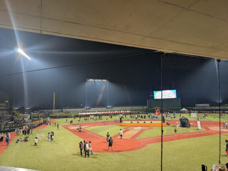 ジャイアンツタウンスタジアムめちゃくちゃ広い